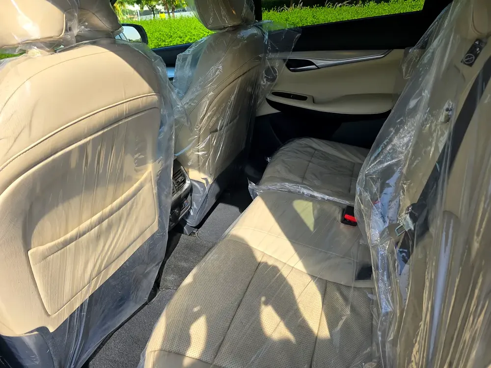 Infinity Qx50 full option free accident panoramic first owner panoramic radar - Image 9