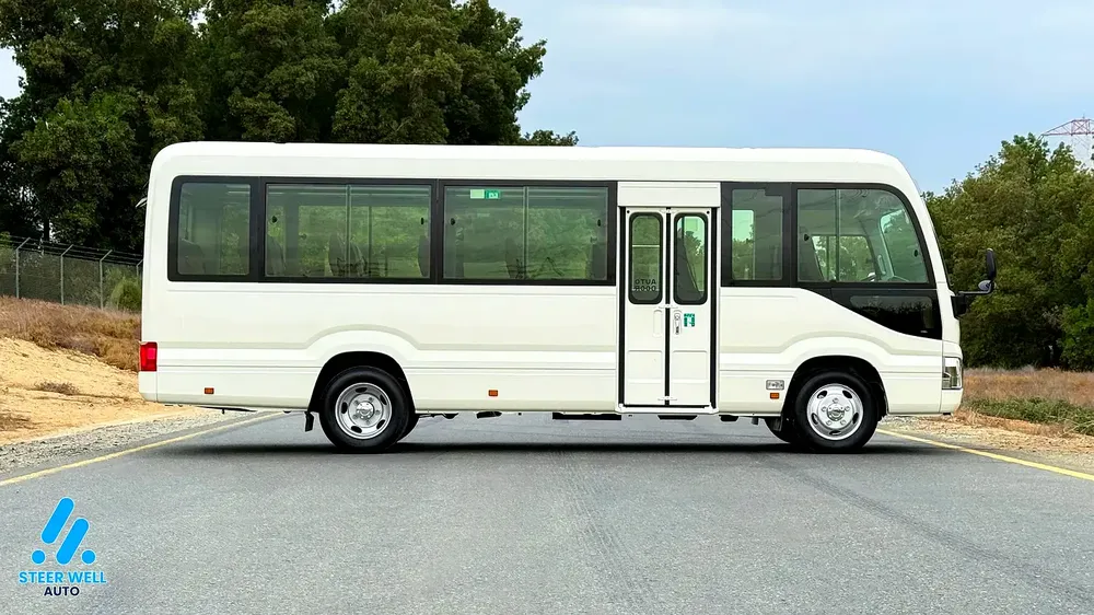 2025 Toyota Coaster 23-Seater Bus 4.0L Diesel RWD GCC Specs Full Option White - Image 5
