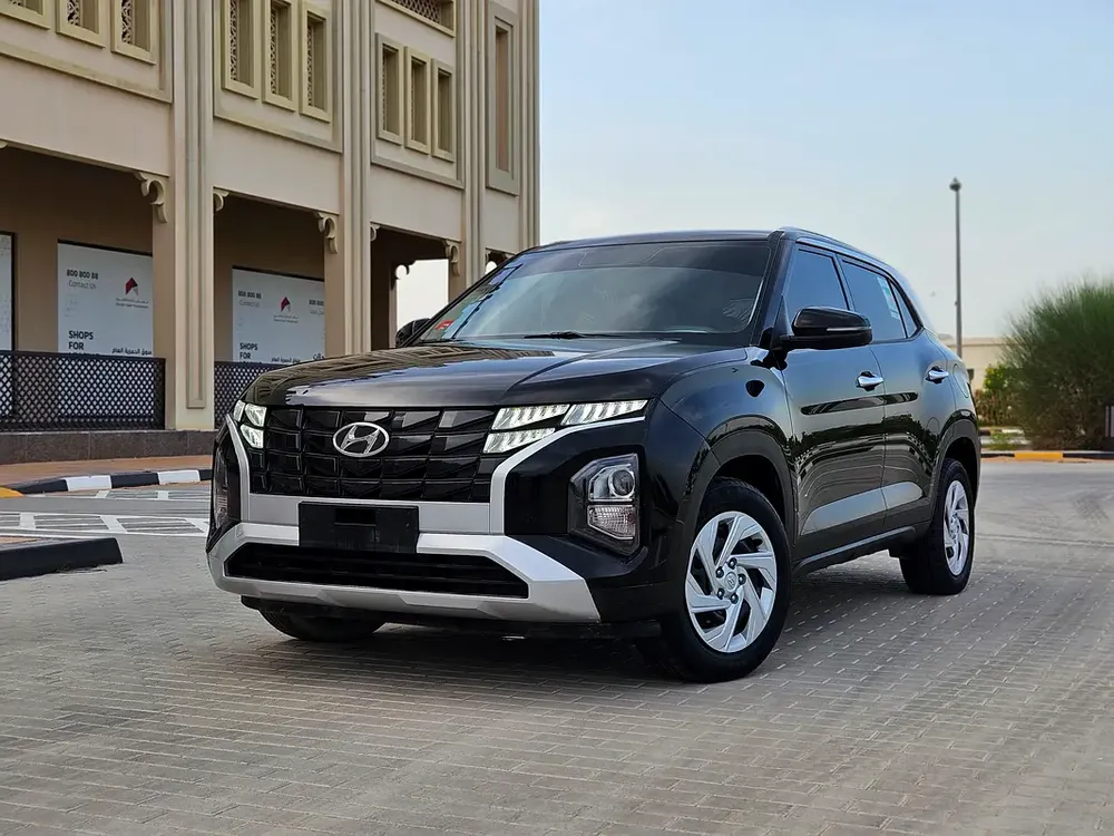 2023 Hyundai Creta GCC Premium Condition Car Low KM SUV Ideal For Family - Image 5