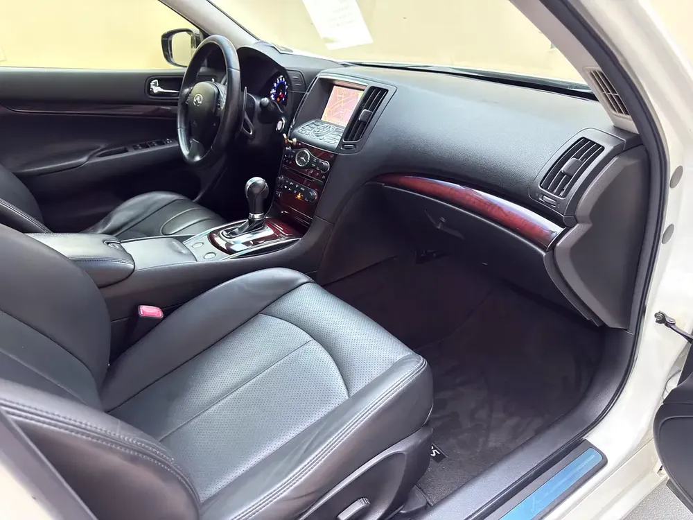 GULF SPECS 2014 INFINITI G25 2.5LITRE V6 TOP EDITION, (PARTIAL AGENCY MAINTAINED) - Image 17