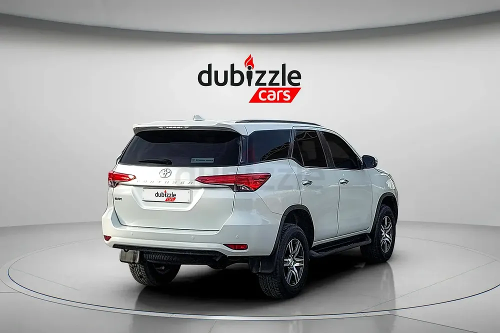 AED 1596/month | 2023 Toyota Fortuner  | GCC Specs | Ref#451697 - Image 6