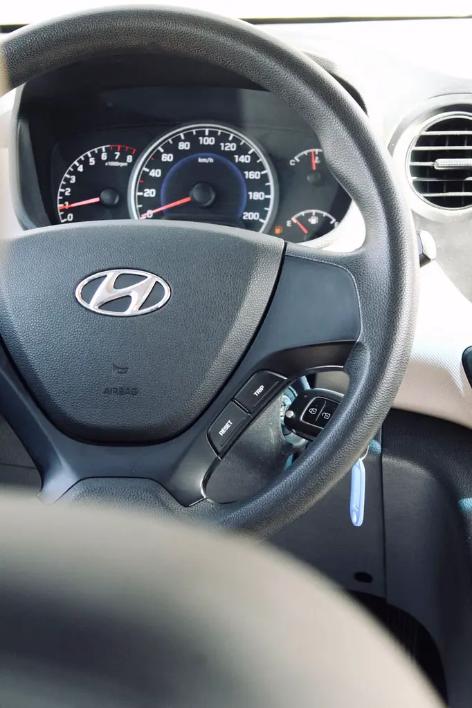 INSTALLMENT BUDGET CAR! GCC HYUNDAI i10 Grand 2019 MODEL AVAILABLE ON BANK FINANCE AND CASH BOTH - Image 17