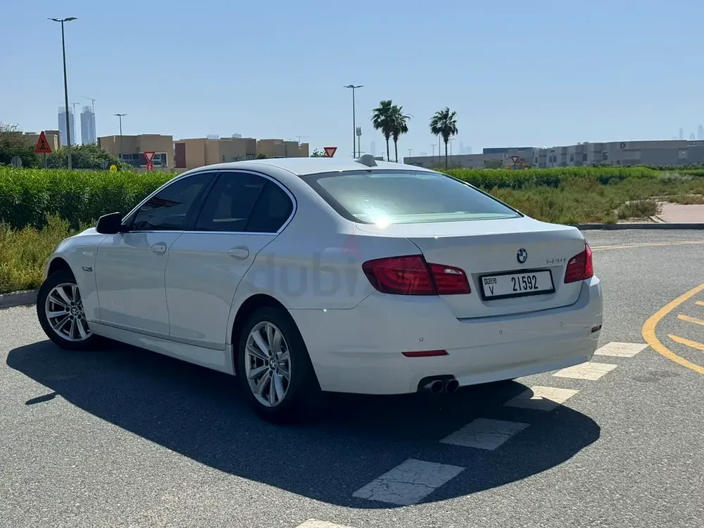 2013 BMW 520i - GCC - IMMACULATE CONDITION - Image 11