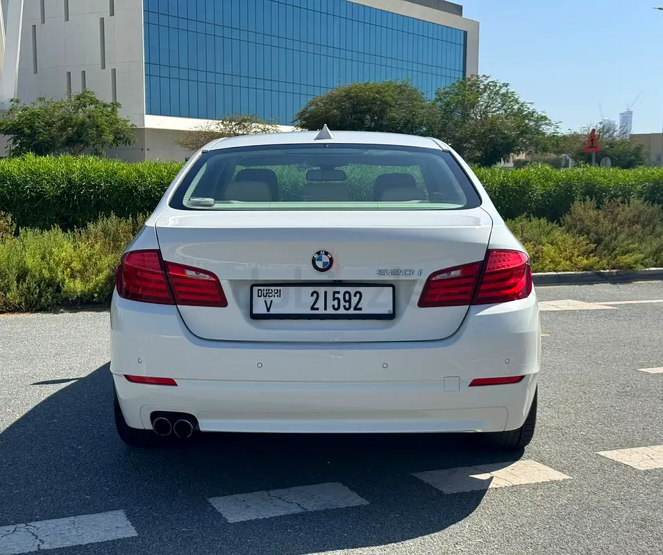 2013 BMW 520i - GCC - IMMACULATE CONDITION - Image 13