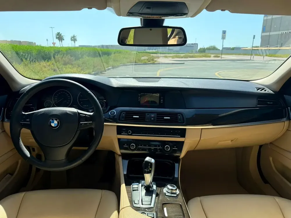 2013 BMW 520i - GCC - IMMACULATE CONDITION - Image 19
