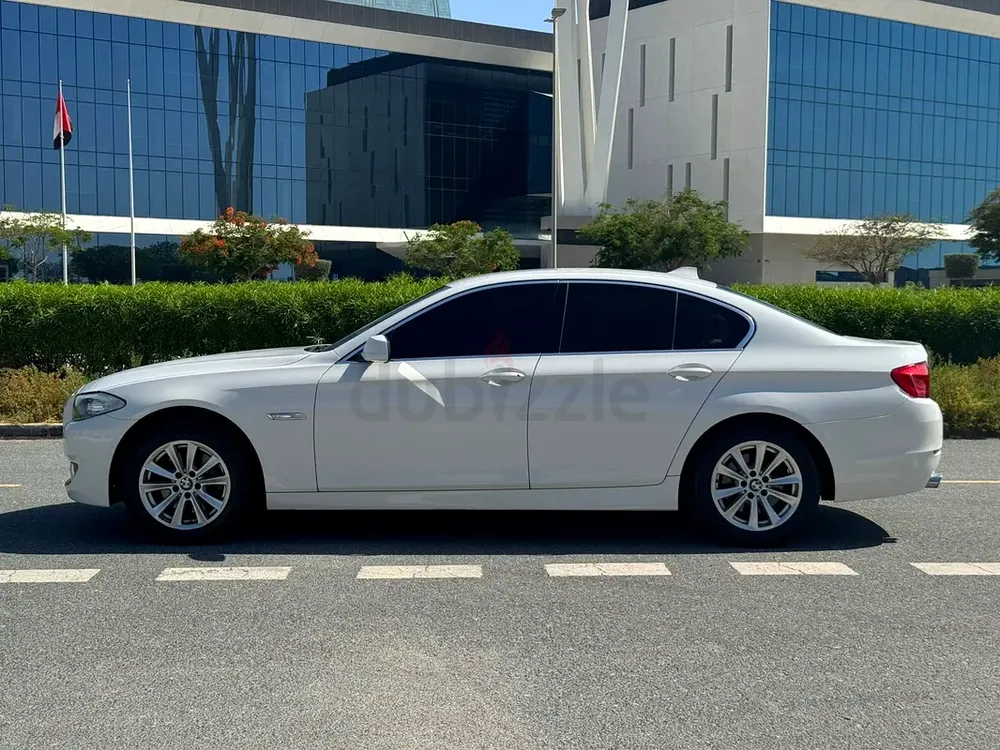 2013 BMW 520i - GCC - IMMACULATE CONDITION - Image 5