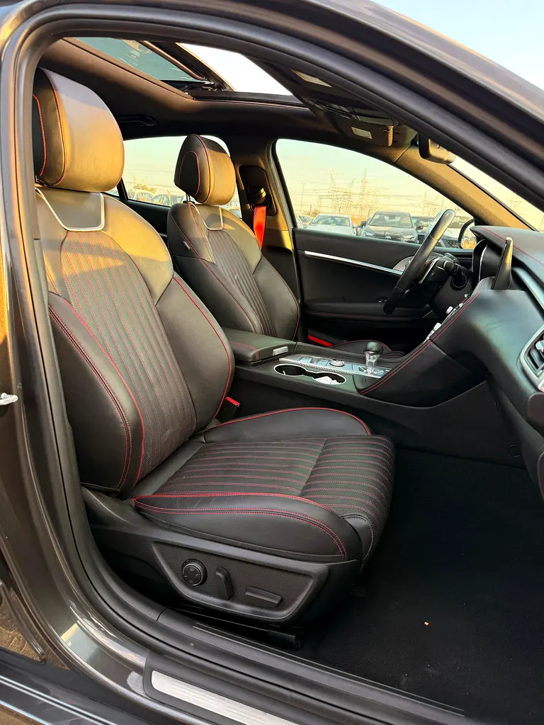 *GENESIS G70 AWD 2023 Premium Full Option - Image 10