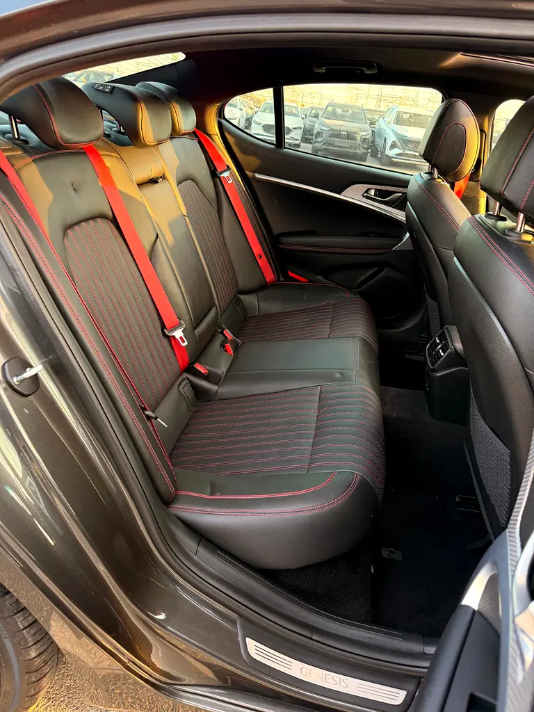 *GENESIS G70 AWD 2023 Premium Full Option - Image 12