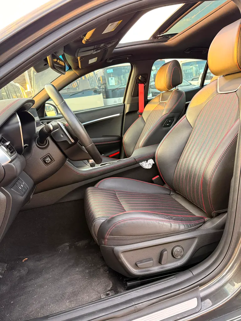 *GENESIS G70 AWD 2023 Premium Full Option - Image 6