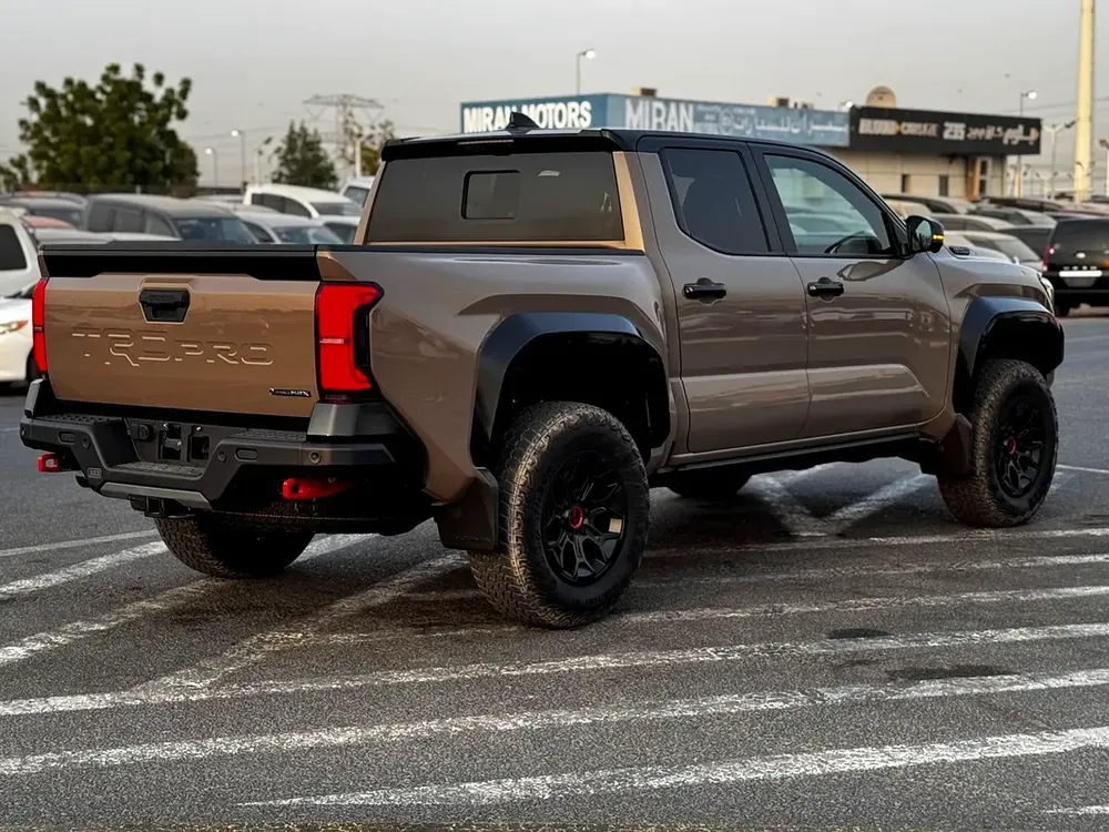 Tacom 2.4L hybrid model 2025 - Image 4