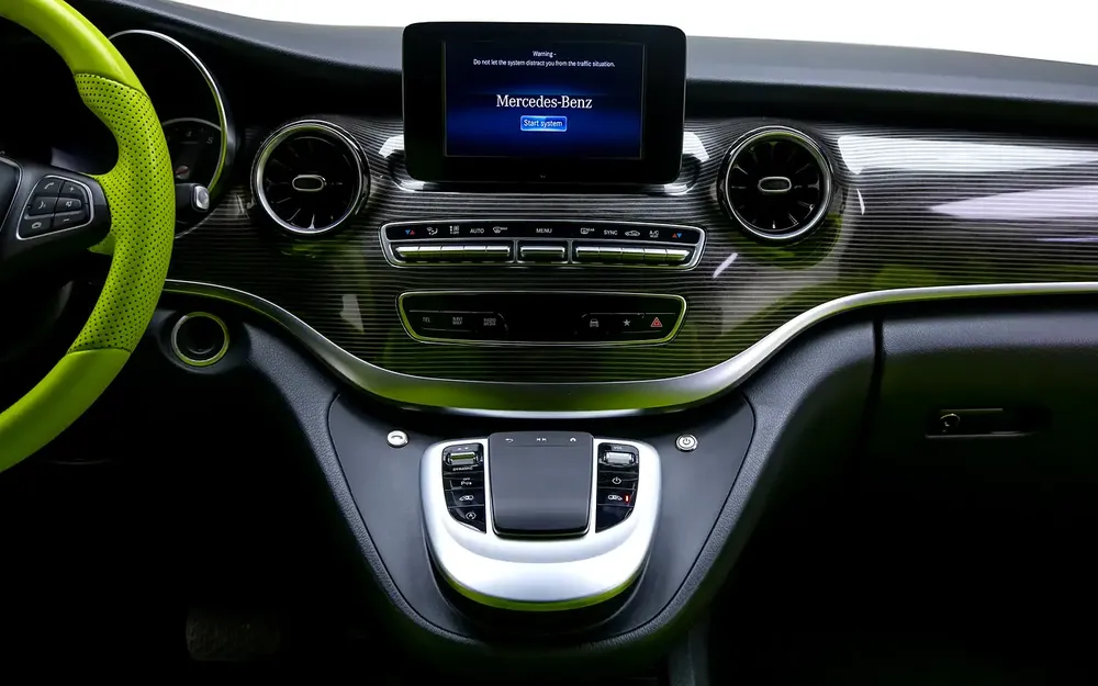 2023 | Mercedes Benz | V250 | VLINE Design| GCC Spec - Image 14