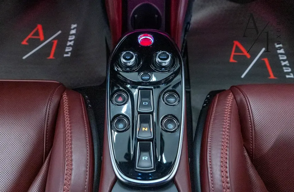 2022 McLaren GT, With Warranty  Service Contract, Fully Loaded, GCC Specs - Image 9