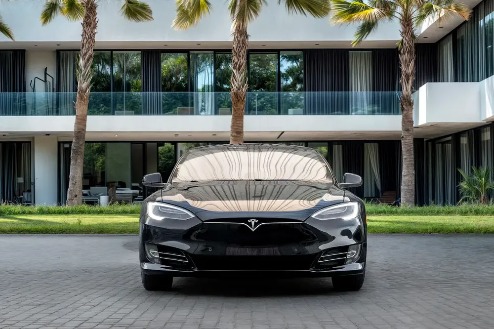 1,665 P.M |  Model S | 0% Downpayment | Immaculate Condition! - Image 4