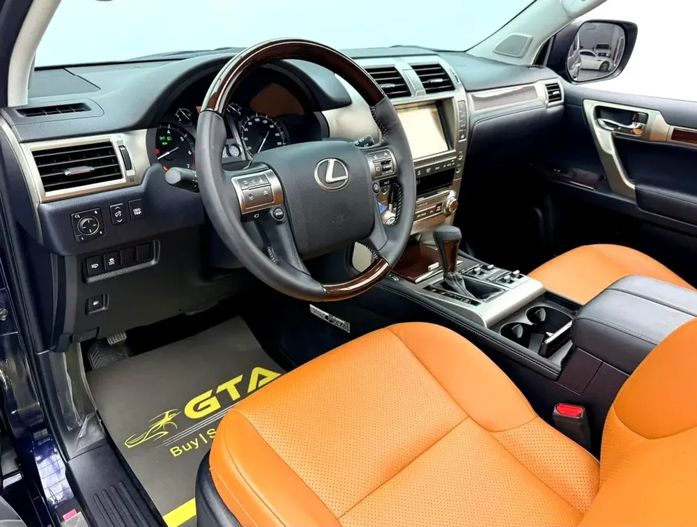 2019 Lexus GX460 Platinum, Warranty, Very Low Km, Mark Levinson Sound System, Fully Loaded, GCC - Image 10