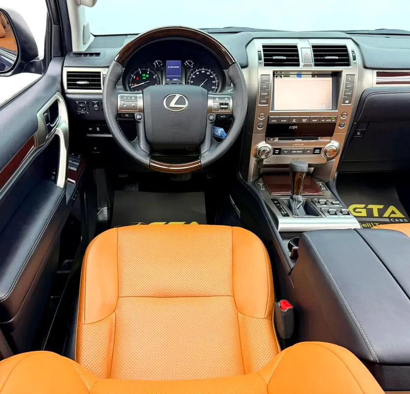 2019 Lexus GX460 Platinum, Warranty, Very Low Km, Mark Levinson Sound System, Fully Loaded, GCC - Image 14