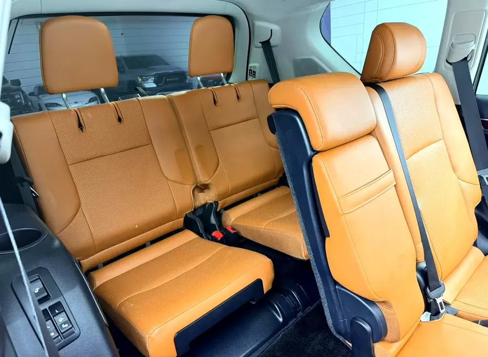 2019 Lexus GX460 Platinum, Warranty, Very Low Km, Mark Levinson Sound System, Fully Loaded, GCC - Image 19