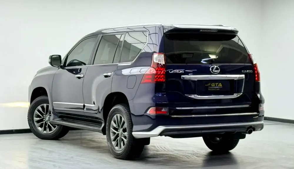 2019 Lexus GX460 Platinum, Warranty, Very Low Km, Mark Levinson Sound System, Fully Loaded, GCC - Image 6