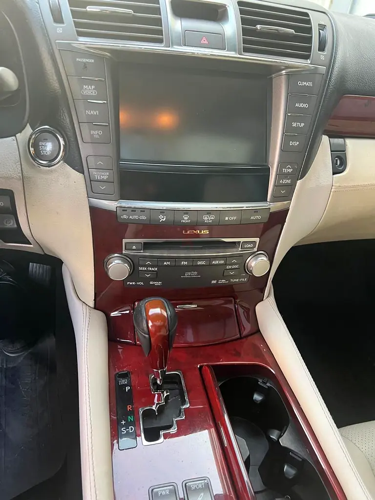Lexus LS 460, 2012, Japanese Specs - Image 7