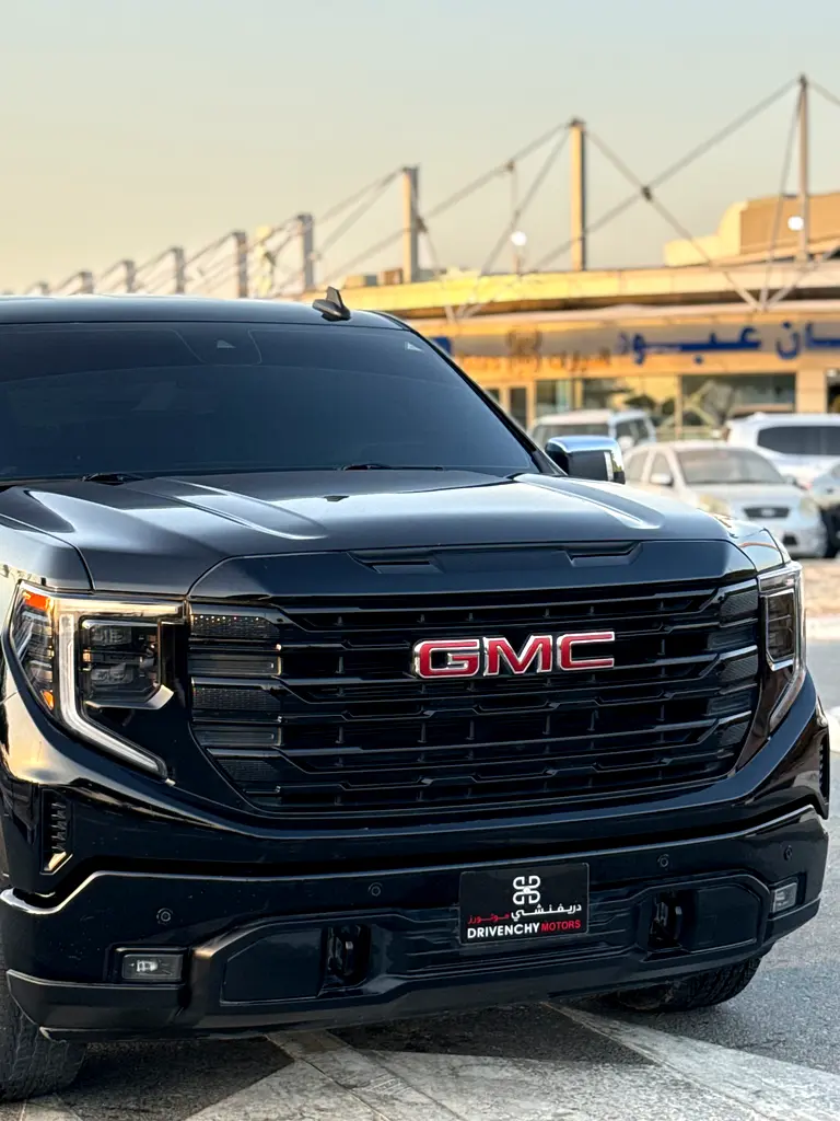 GMC Sierra Elevation 2024 GCC Specs - Image 7