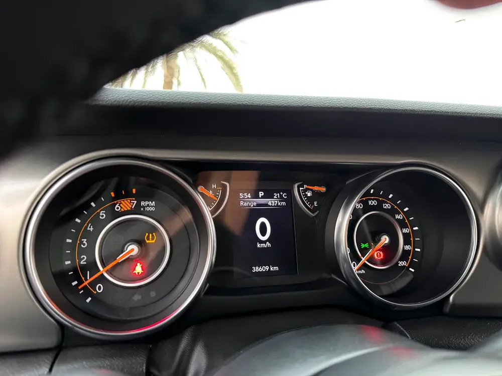 JEEP WRANGLER RUBICON / GCC SPECS / 38,000 Km / 3 YEARS WARRANTY - Image 16
