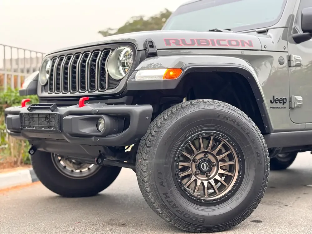 JEEP WRANGLER RUBICON / GCC SPECS / 38,000 Km / 3 YEARS WARRANTY - Image 8