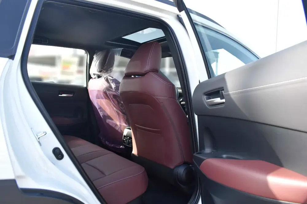 2025 MODEL TOYOTA COROLLA CROSS 1.8 HEV - Image 13