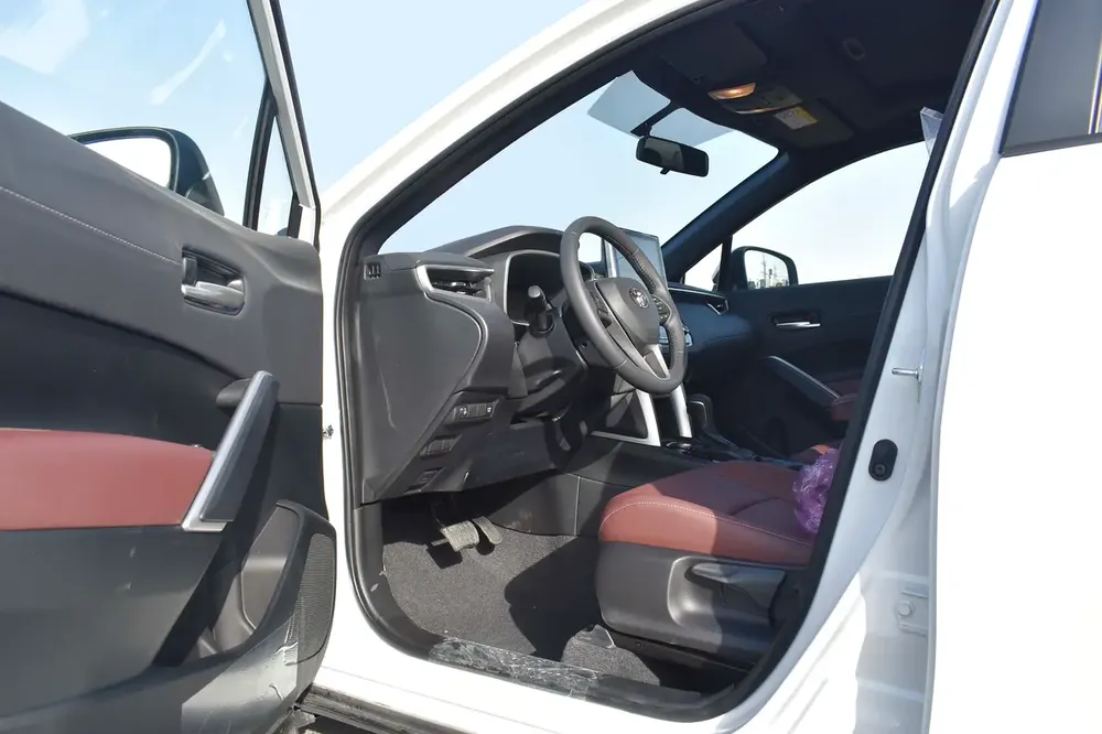 2025 MODEL TOYOTA COROLLA CROSS 1.8 HEV - Image 9