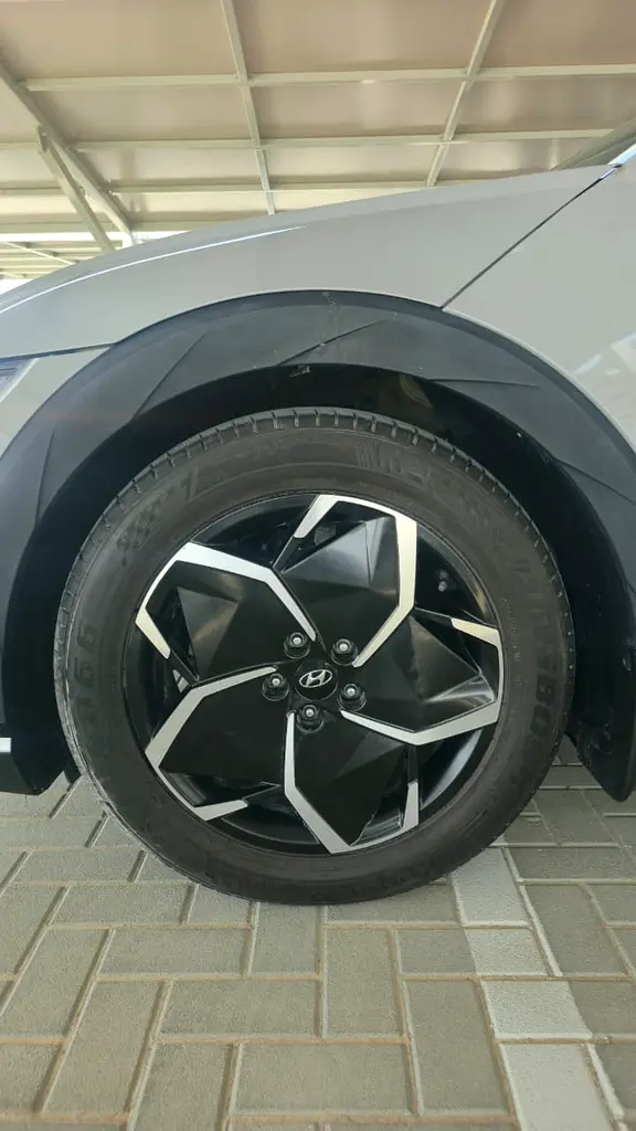 2022 Hyundai Ioniq 5 SEL - American Specs - GCC Ready - Image 15