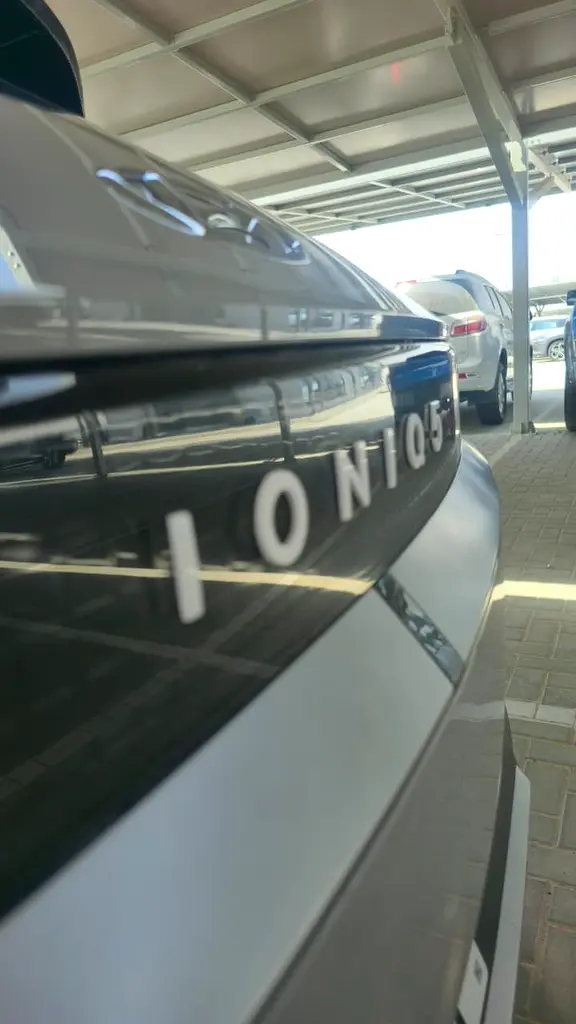 2022 Hyundai Ioniq 5 SEL - American Specs - GCC Ready - Image 8