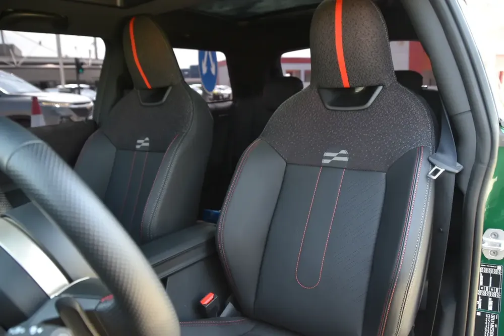 2025 ll Mini Cooper S JCW ll Gcc ll Warranty And service Contract AGMC - Image 11
