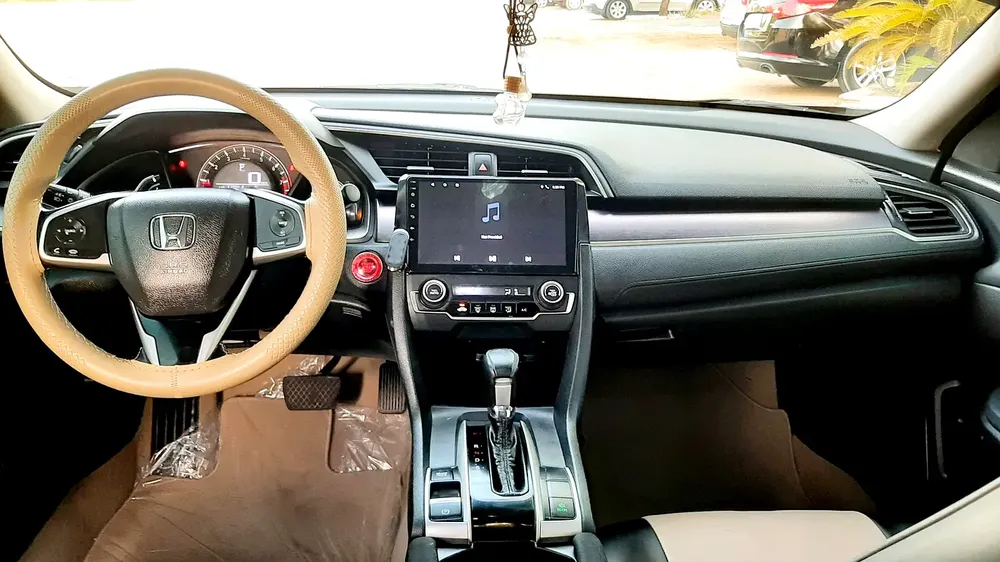 Honda Civic EXI 2017 Model No2 Option Push Start fully Automatic GCC Family Used Sale - Image 12