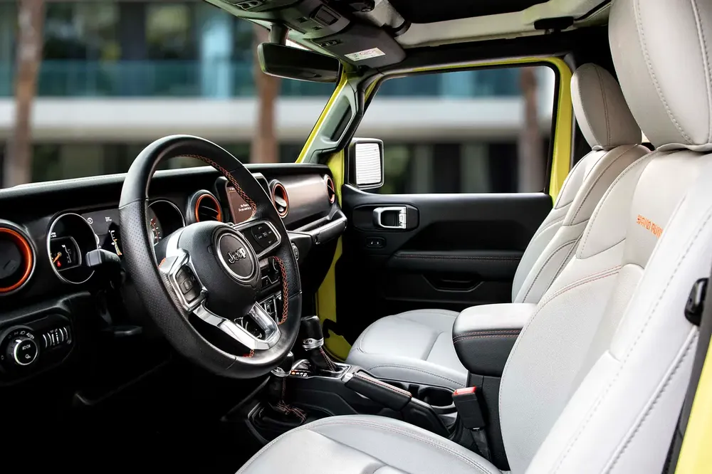 3,428 P.M | Sand Runner | Jeep Warranty til Feb 2027 | 0% Downpayment - Image 9