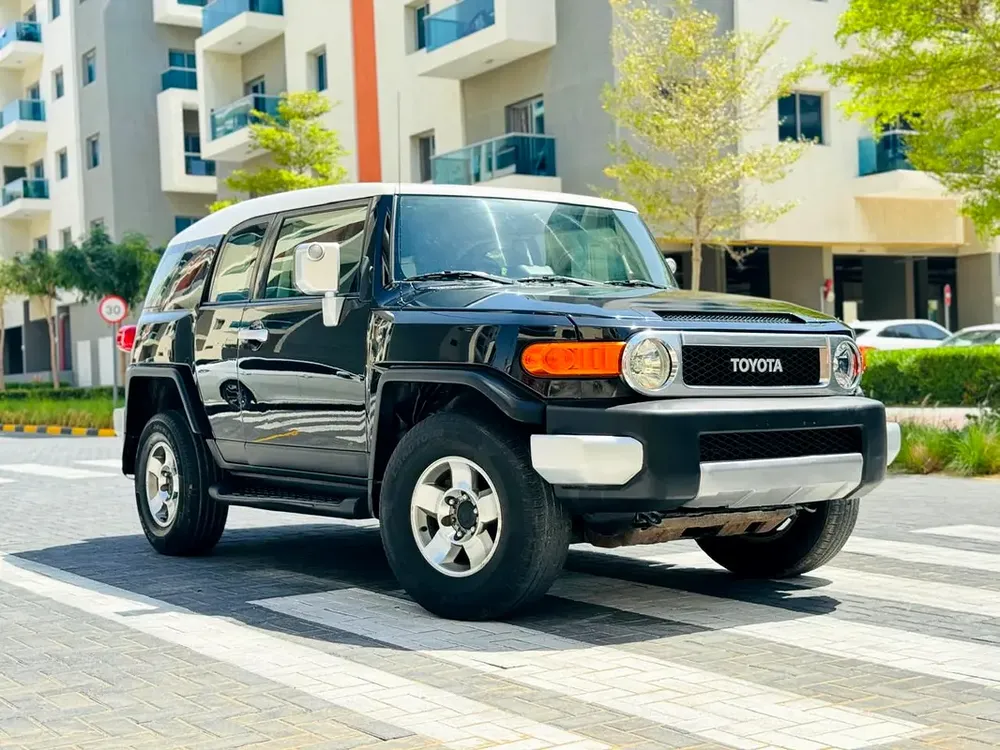 Toyota FJ cruiser // Gcc space // Model 2009 // Good conditions - Image 14