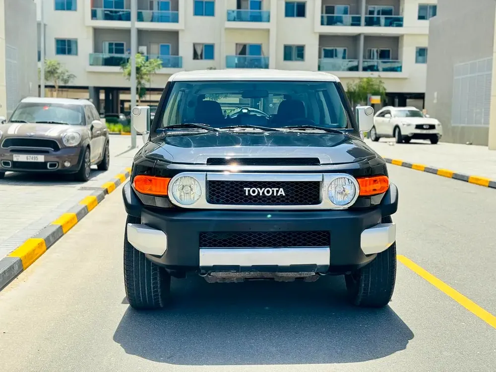 Toyota FJ cruiser // Gcc space // Model 2009 // Good conditions - Image 17