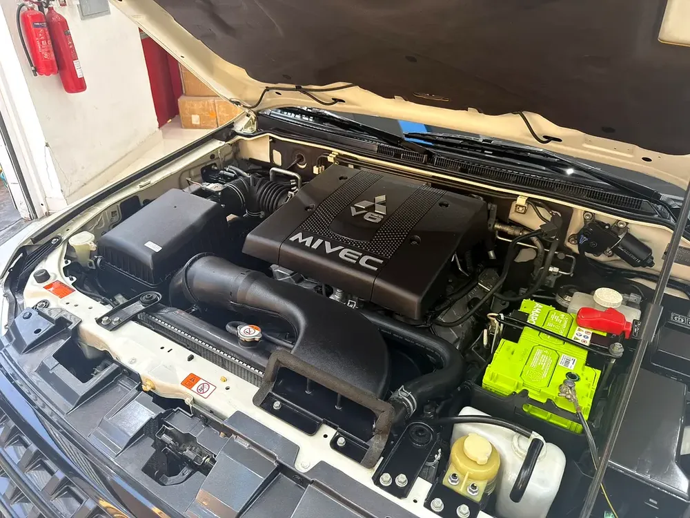 AED 970 // 20% DP // 2019 Mitsubishi Pajero GLS Top 3.8L V6 4WD - Image 19