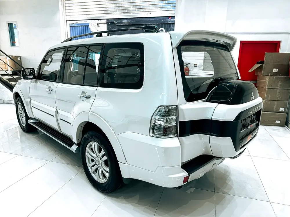 AED 970 // 20% DP // 2019 Mitsubishi Pajero GLS Top 3.8L V6 4WD - Image 7