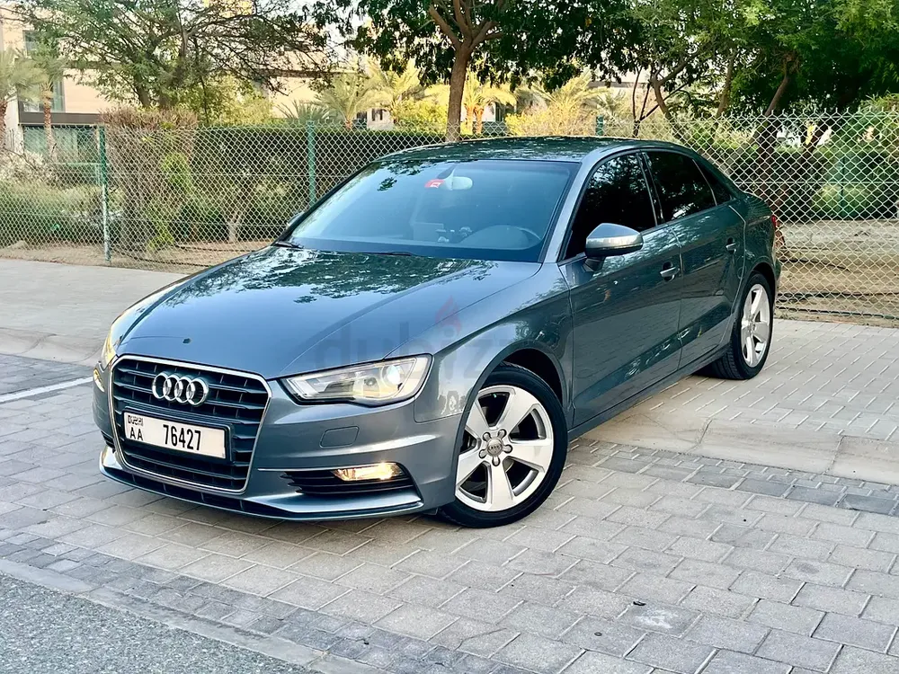GCC 2016 Audi A3 30 TFSI - Full Audi Service History - Original paint - Image 5