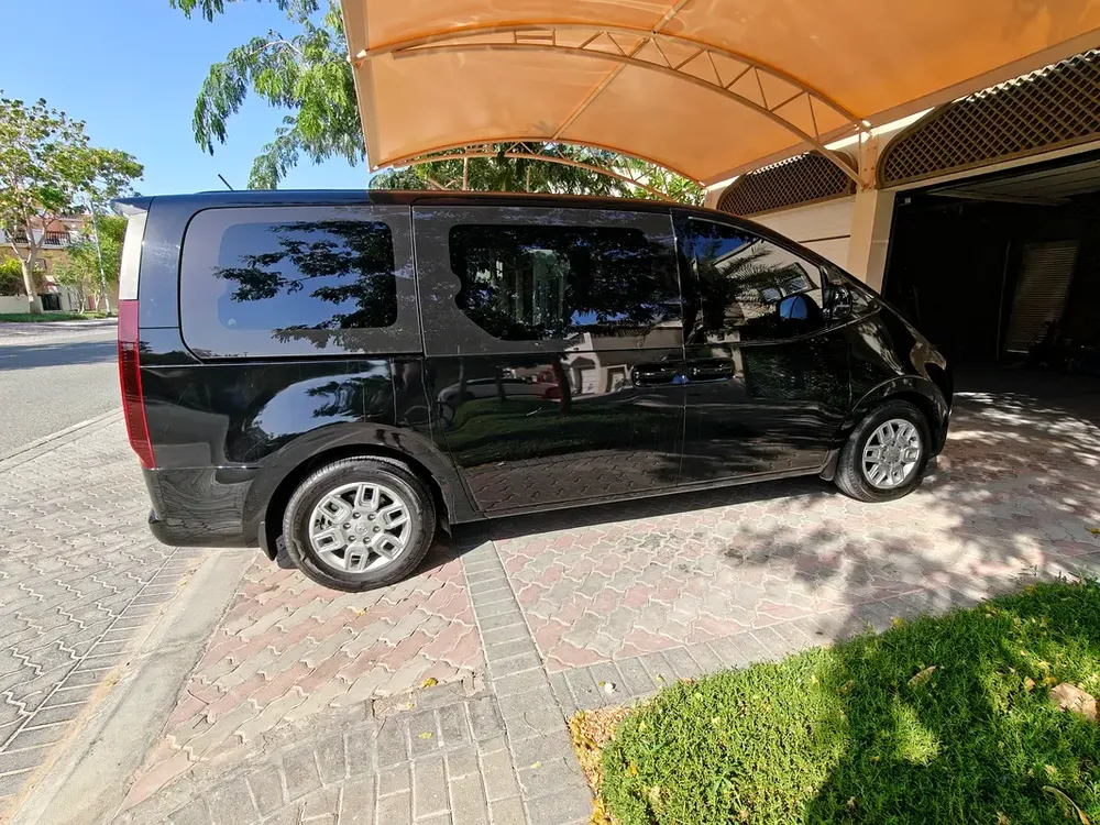 Hyundai Staria 2023 Low-Mileage 19,500 km - Image 4