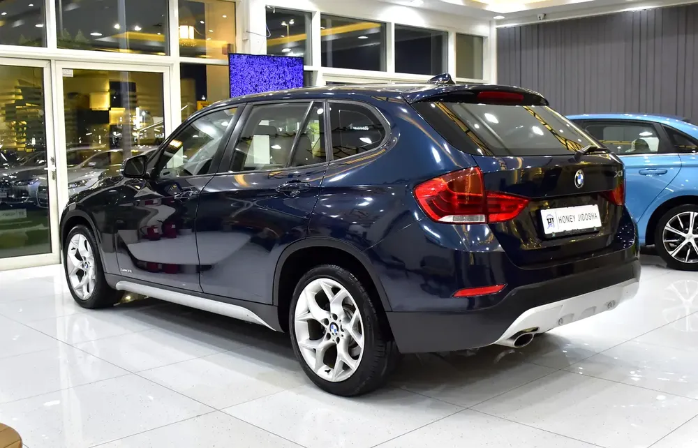 EXCELLENT DEAL for our BMW X1 sDrive18i ( 2015 Model ) in Blue Color! GCC Specs - Image 7