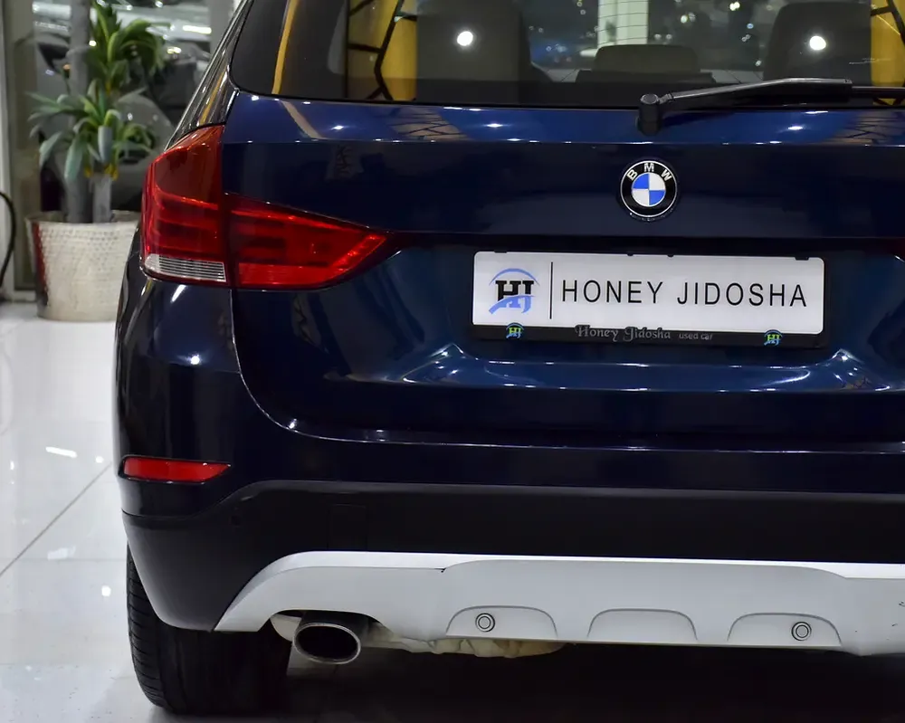 EXCELLENT DEAL for our BMW X1 sDrive18i ( 2015 Model ) in Blue Color! GCC Specs - Image 8