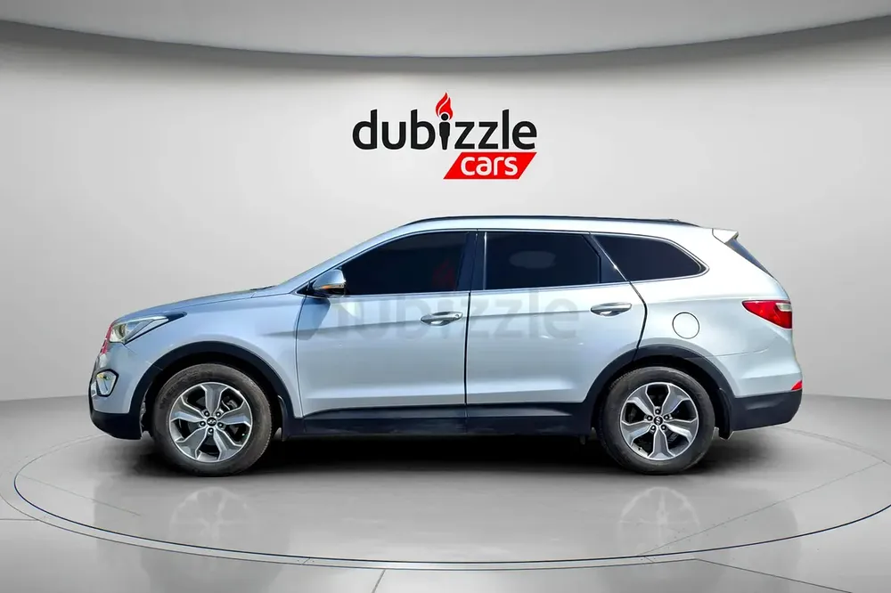 Inspected Car | 2014 Hyundai Grand Santa Fe  | GCC Specs | Ref#421349 - Image 5