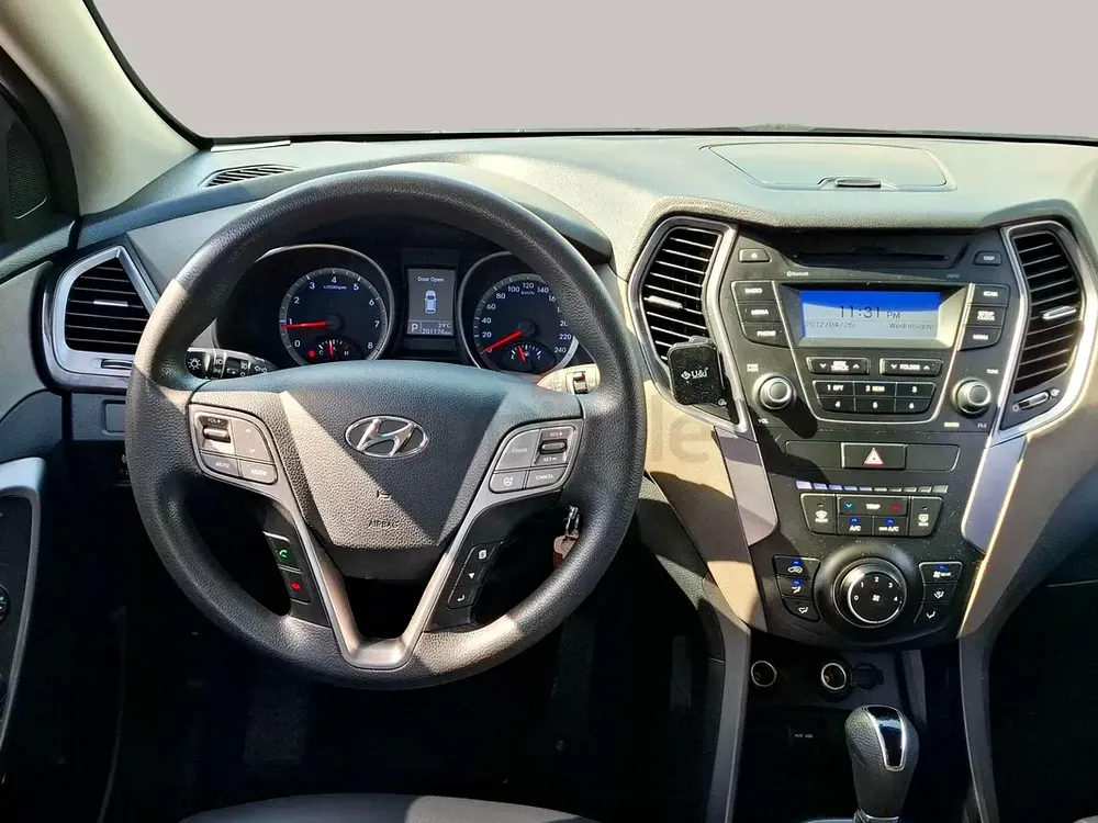 Inspected Car | 2014 Hyundai Grand Santa Fe  | GCC Specs | Ref#421349 - Image 9