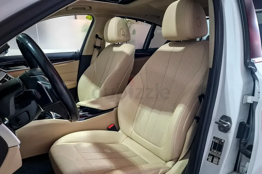 AED 1492/month | 2022 BMW 5-Series 520i | GCC Specs | Ref#450445 - Image 11