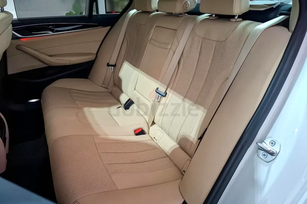 AED 1492/month | 2022 BMW 5-Series 520i | GCC Specs | Ref#450445 - Image 12