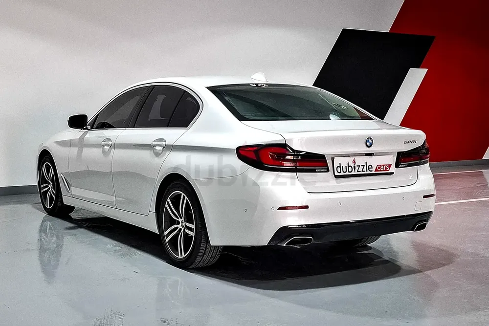 AED 1492/month | 2022 BMW 5-Series 520i | GCC Specs | Ref#450445 - Image 8