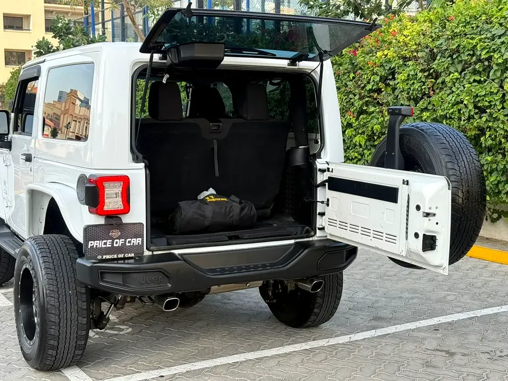 GCC Specs 2016 Jeep Wrangler Sport // 3.6L V6 - Perfect for UAE Adventures! - Image 18