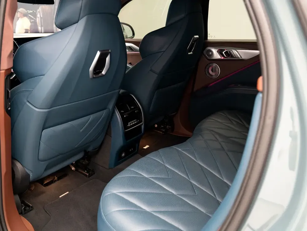 2023 BMW XM | GCC Specs | | AWD | Luxury SUV - Image 17