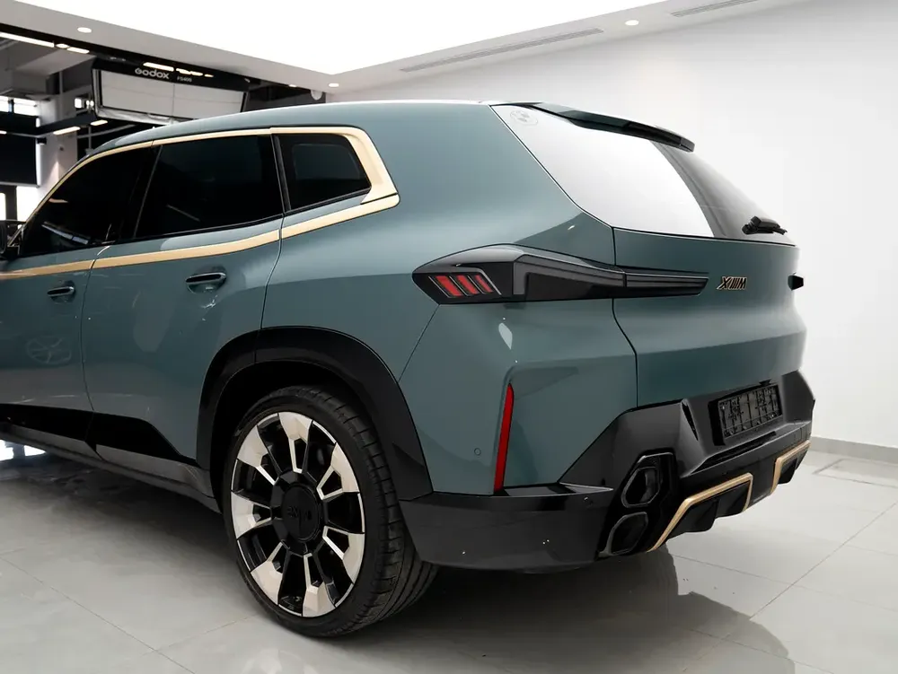 2023 BMW XM | GCC Specs | | AWD | Luxury SUV - Image 6