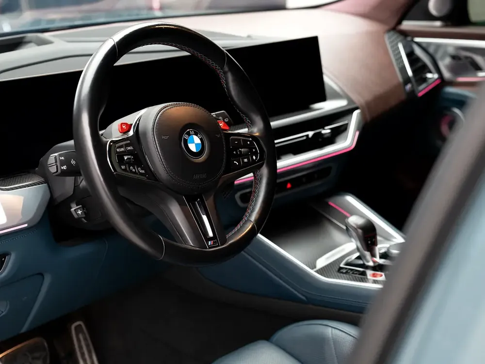 2023 BMW XM | GCC Specs | | AWD | Luxury SUV - Image 9