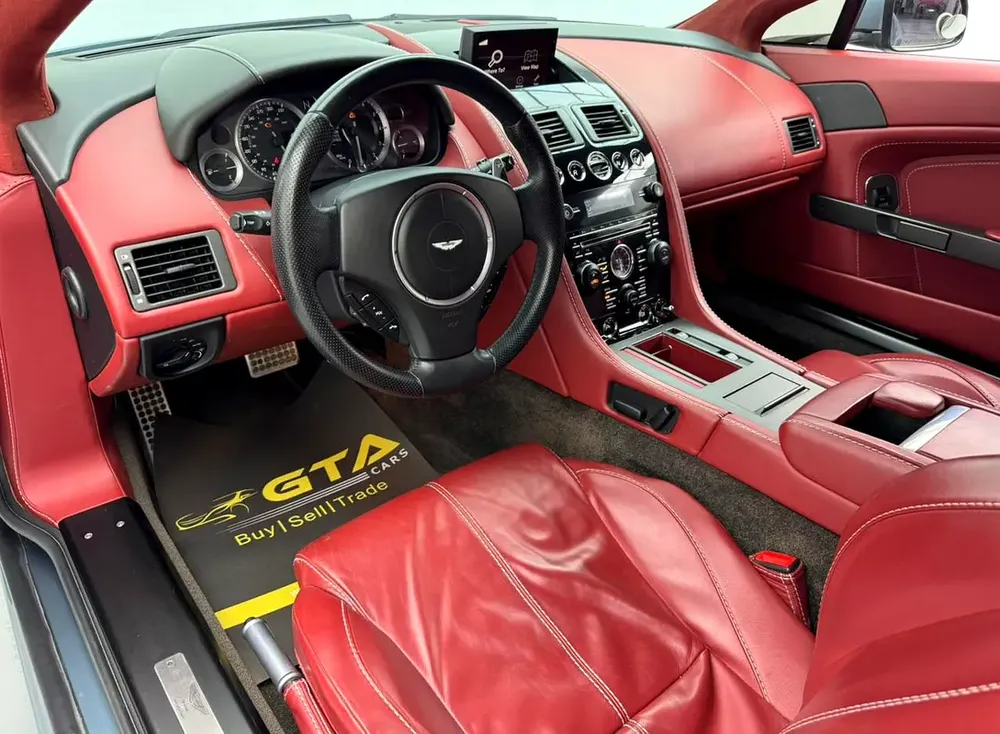 2015 Aston Martin Vantage V8, Full Aston Martin Service History, Excellent Condition, GCC - Image 10